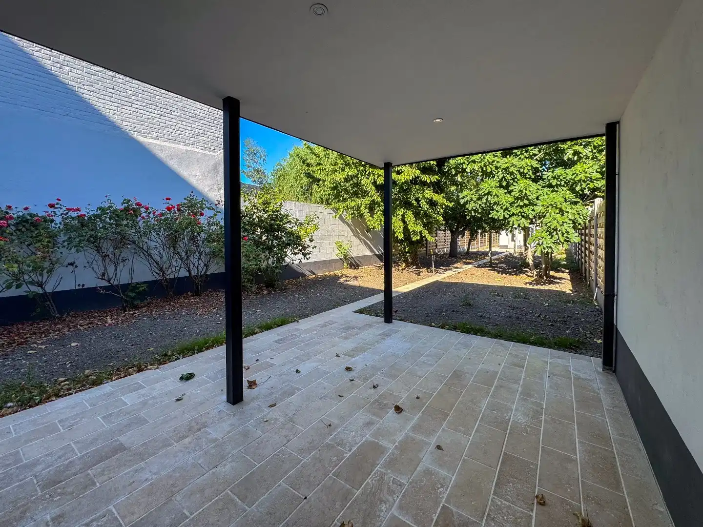 Prachtig gerenoveerde woning met 3 slaapkamers en tuin. foto 20