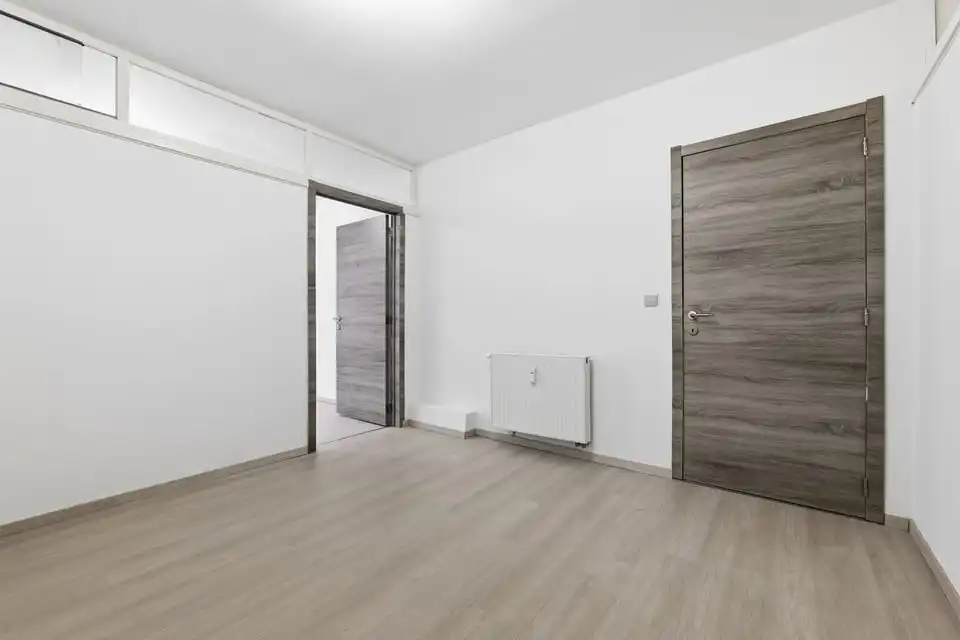 INSTAPKLAAR APPARTEMENT MET 2 SLAAPKAMERS OP TOPLOCATIE - VOLLEDIG GERENOVEERD IN 2025 foto 11