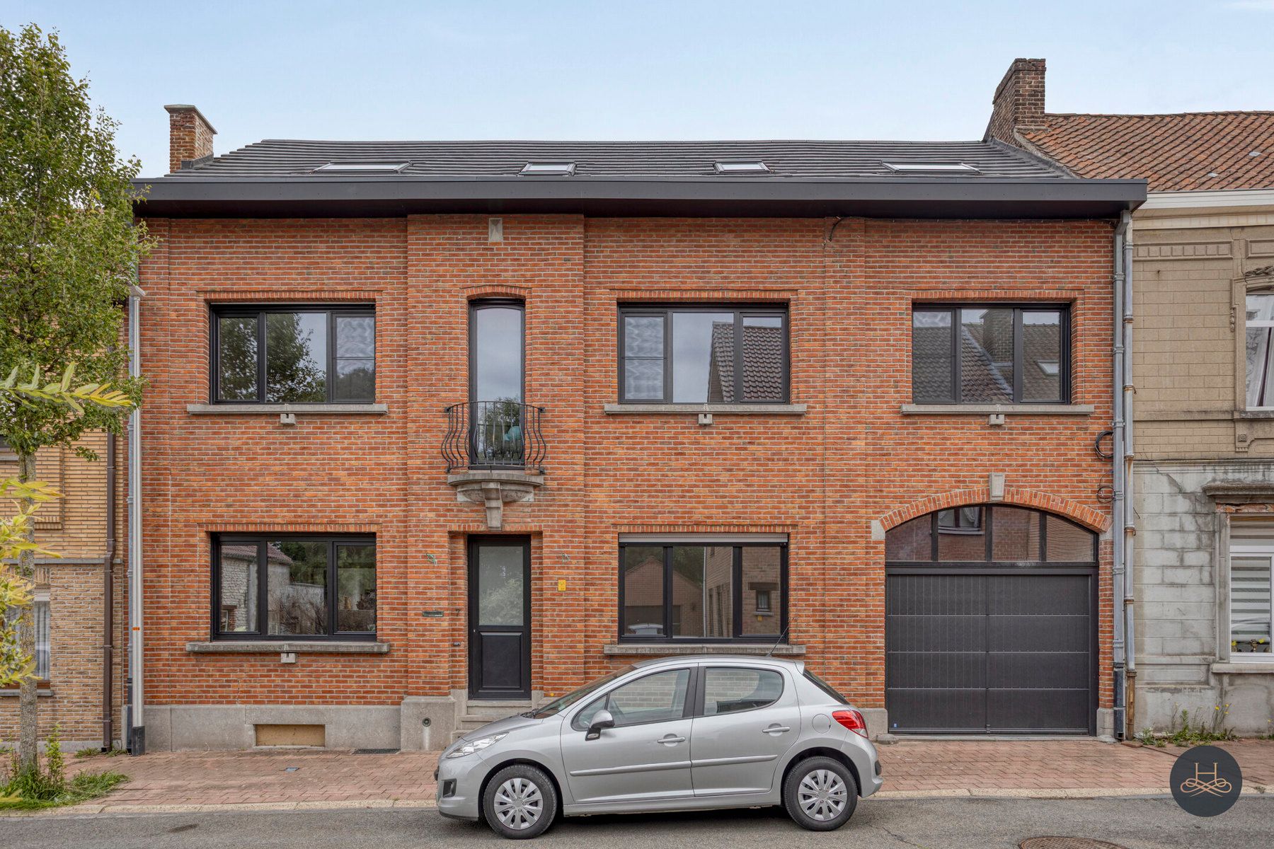 Hoogkwalitatieve en ruime woning met B&B mogelijkheid foto {{pictureIndex}}
