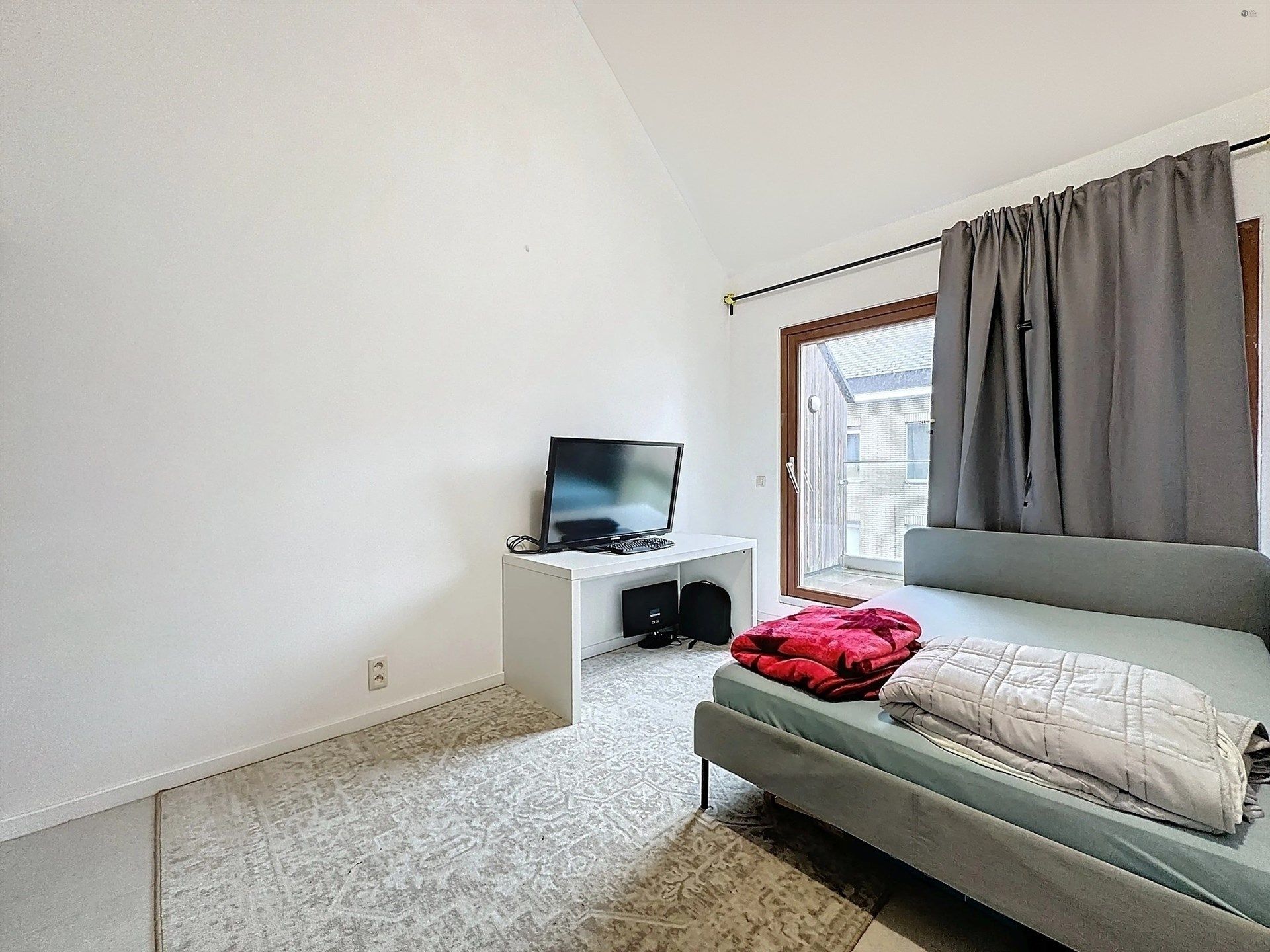 Energiezuinig en recent 3slaapkamerappartement met 2 terrassen in Sint-Niklaas foto 5