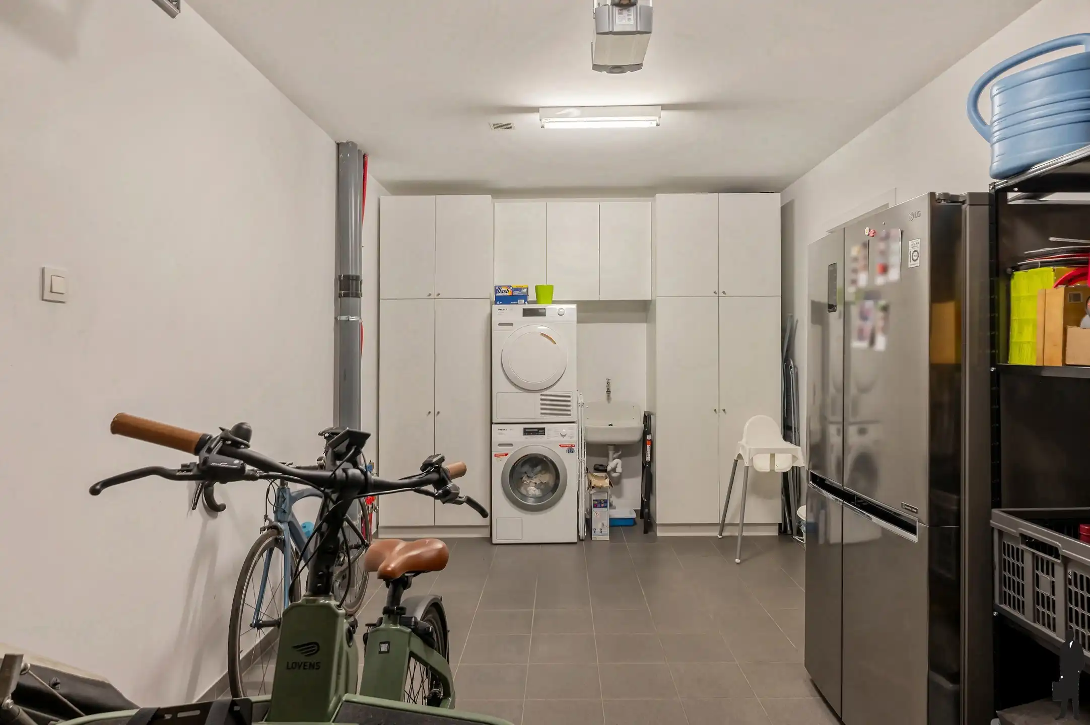 Luxueuze halfopen nieuwbouwwoning (2018) met 4 slaapkamers foto 15