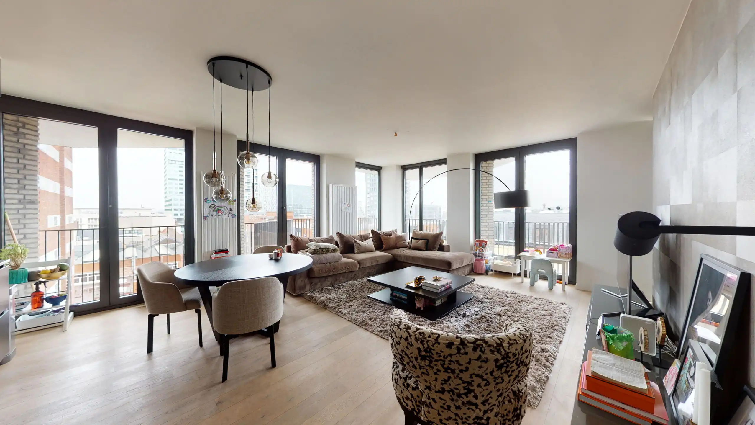ANTWERPEN - Recent appartement met mooi terras  foto {{pictureIndex}}