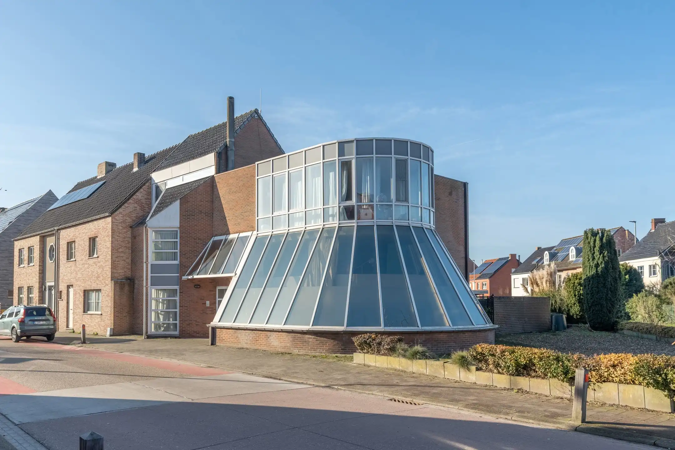 Unieke charmante woning (423m²) in het hartje van Vosselaar. foto {{pictureIndex}}