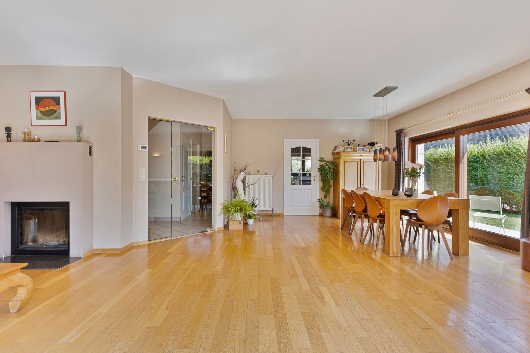 Instapklare villa gelegen op een toplocatie in Dilbeek! foto 8