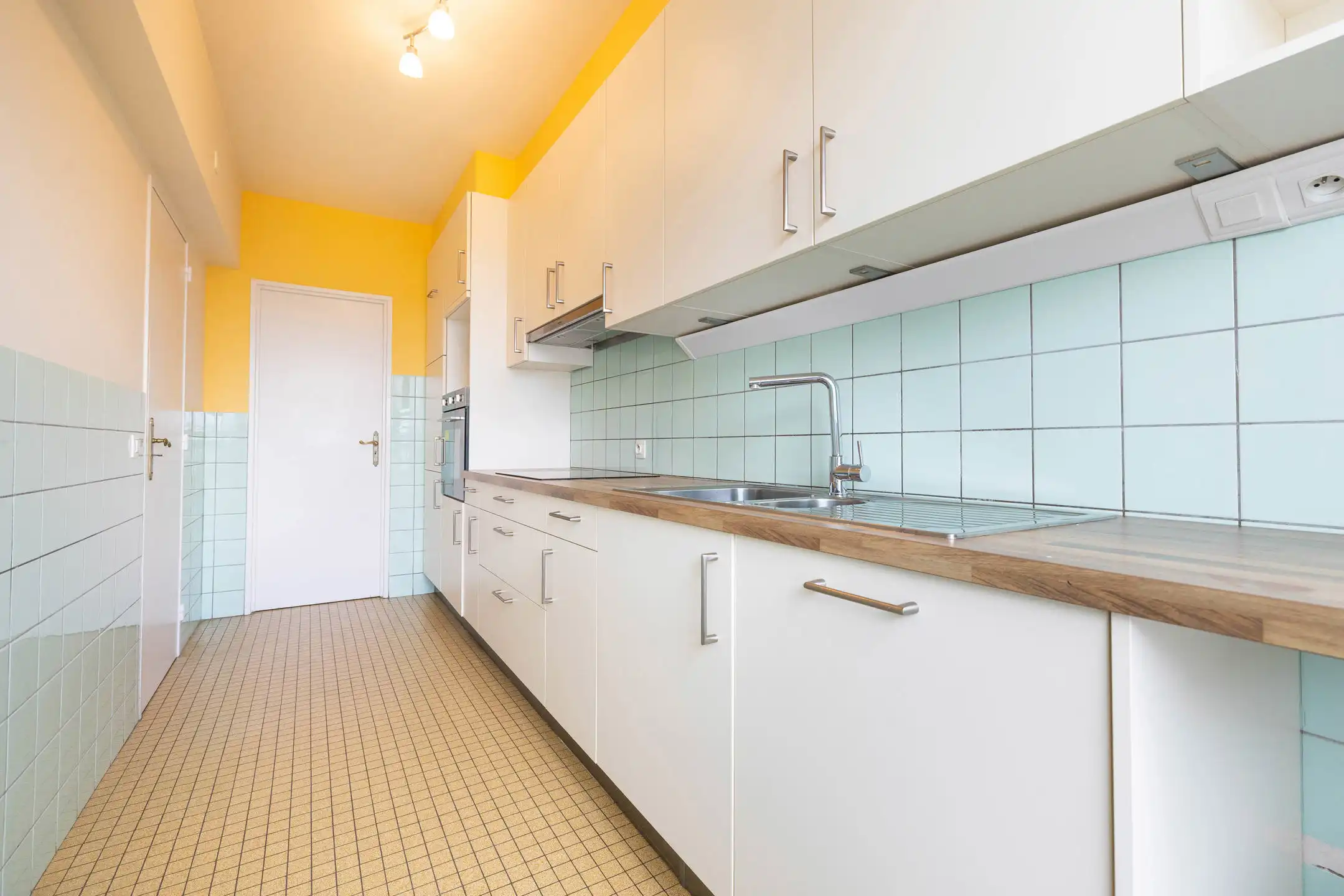 Appartement met 2 slaapkamers en garage foto 4