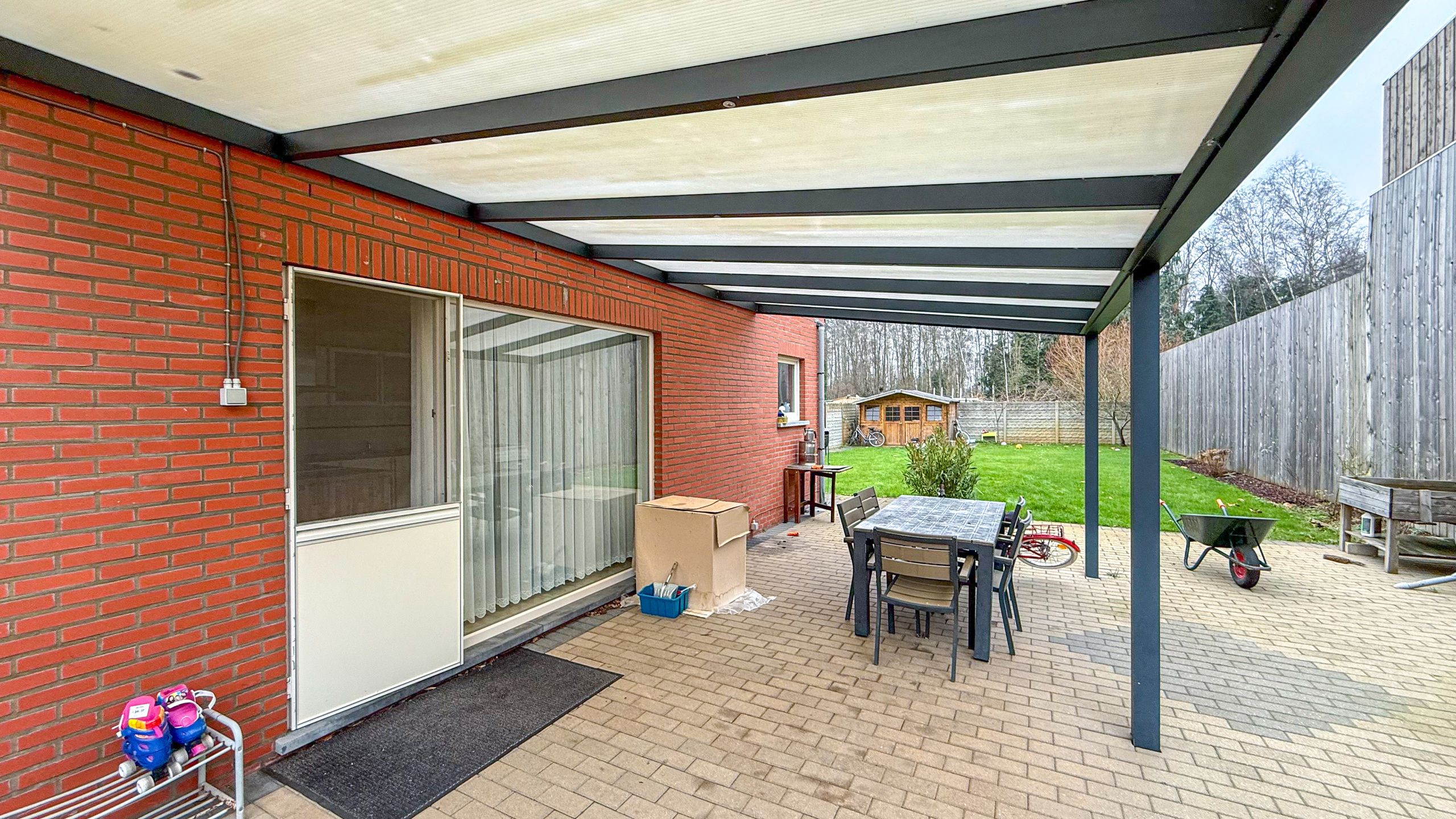 Ruime halfopen woning te huur met grote omheinde tuin! foto 33