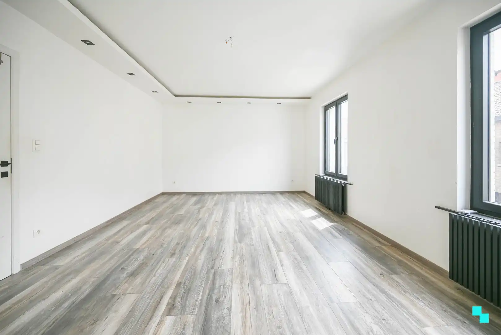 Ruime woning nabij centrum Bissegem foto 15