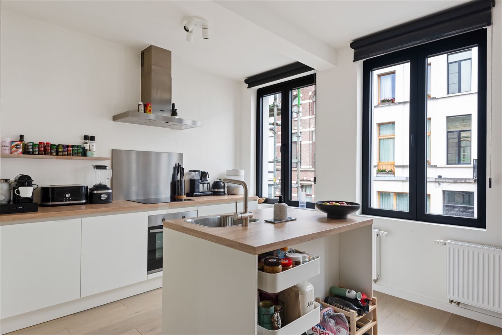 Instapklaar appartement ca. 74m2 op toplocatie. foto 6