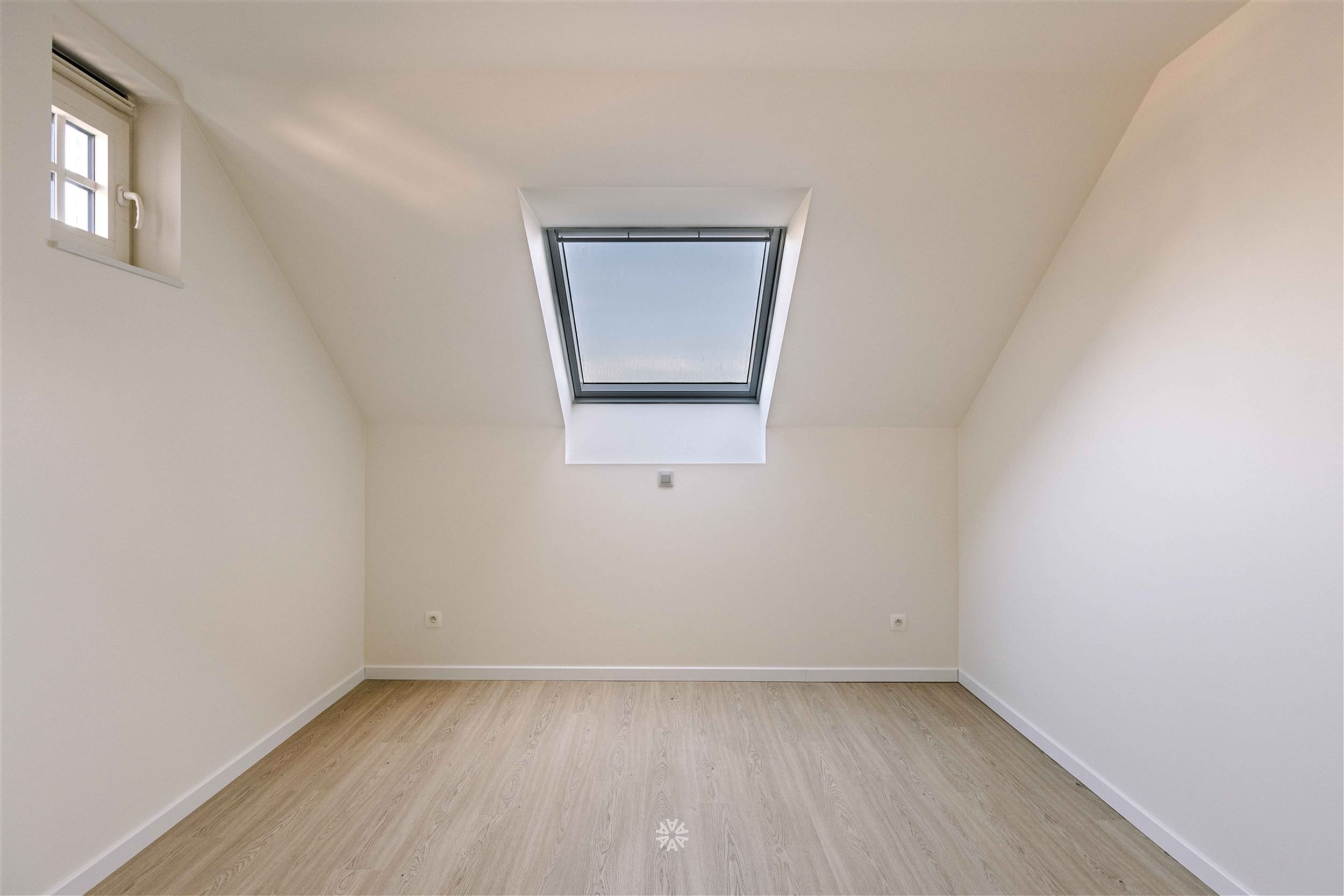 Nieuwbouwwoning met 4 slaapkamers en groen uitzicht te koop in Oosterzele!  foto 7