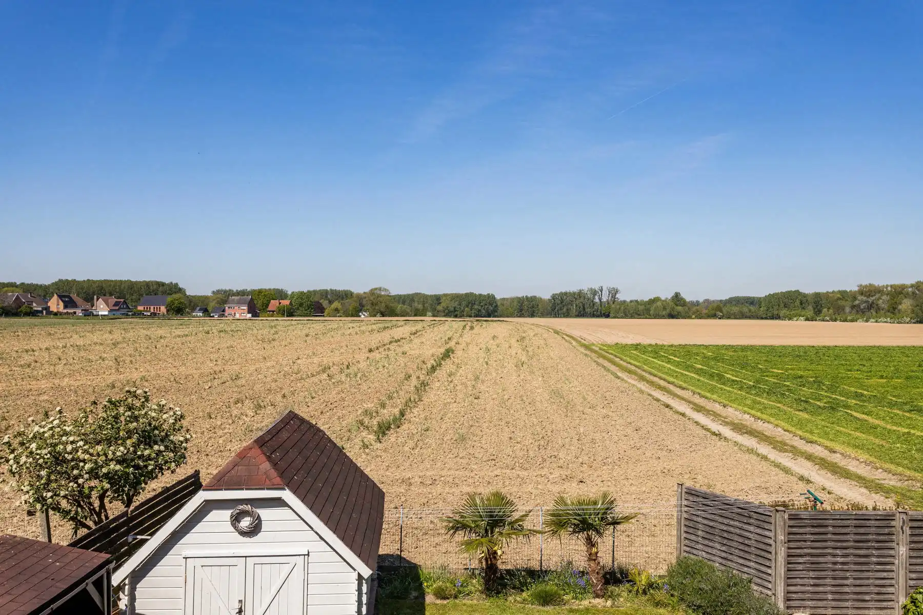 Instapklare woning met 4 slaapkamers en tuin te Erpe! foto 17