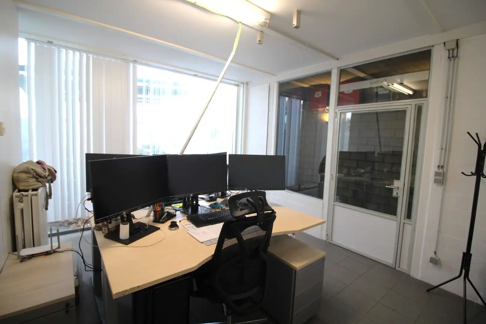  te huur Maldegem | ruime werkplaats of opslagruimte met rolbruggen 600+200m² foto 14