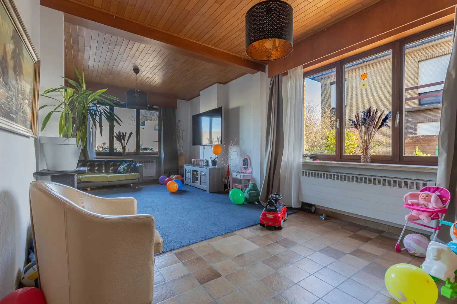 Gezinswoning met zicht op het groen! foto 8