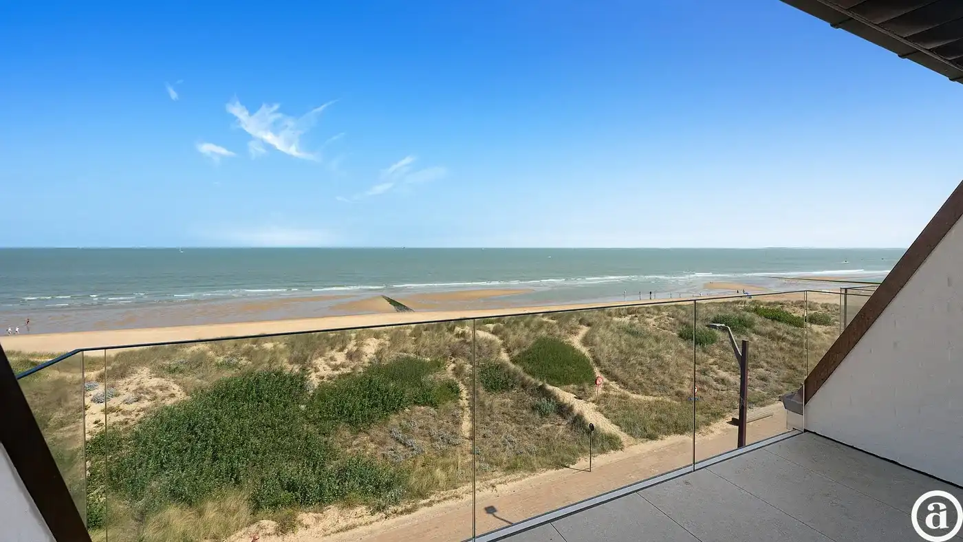 Magnifiek appartement met frontaal zeezicht in Zoute. foto 4