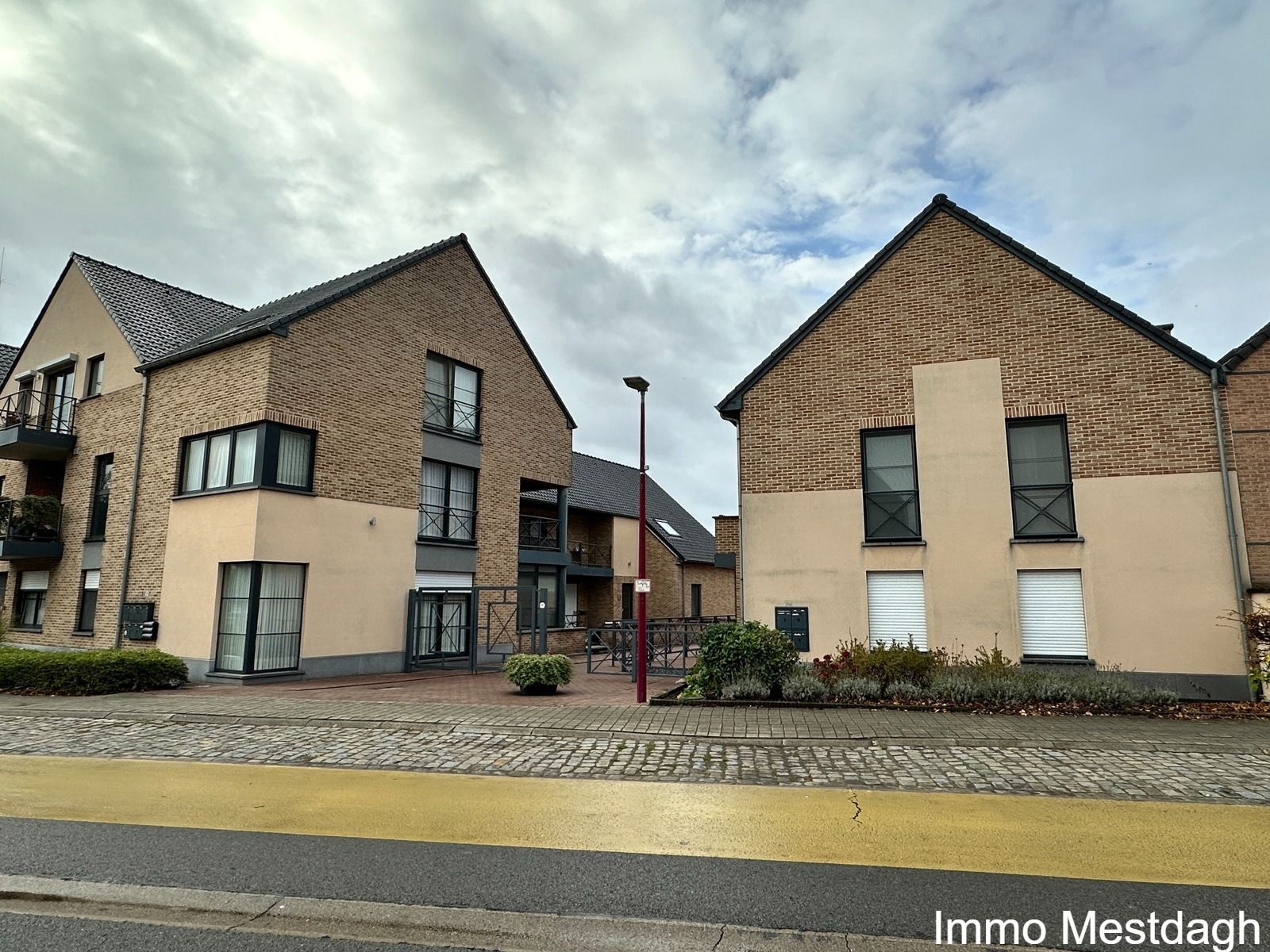 Goed onderhouden gelijksvloers appartement met terras in Schulen foto 2