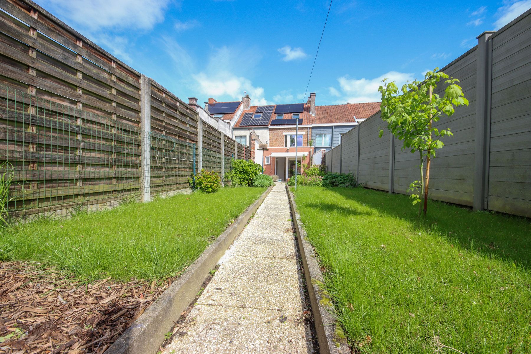 Instapklare, energiezuinige gezinswoning met tuin en garage op toplocatie foto 11