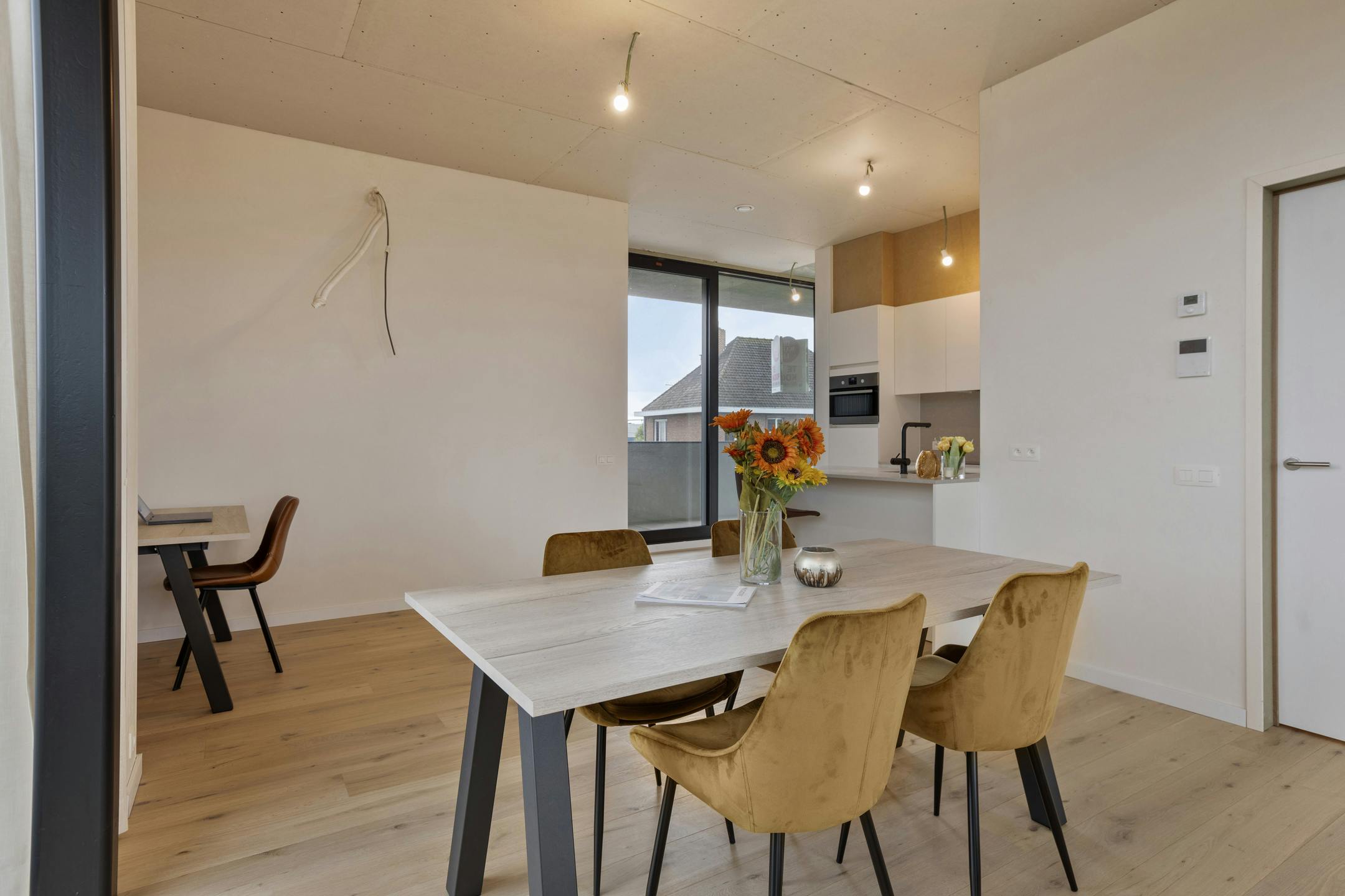 Nieuw instapklaar appartement te koop in Poperinge op centrale ligging foto 8