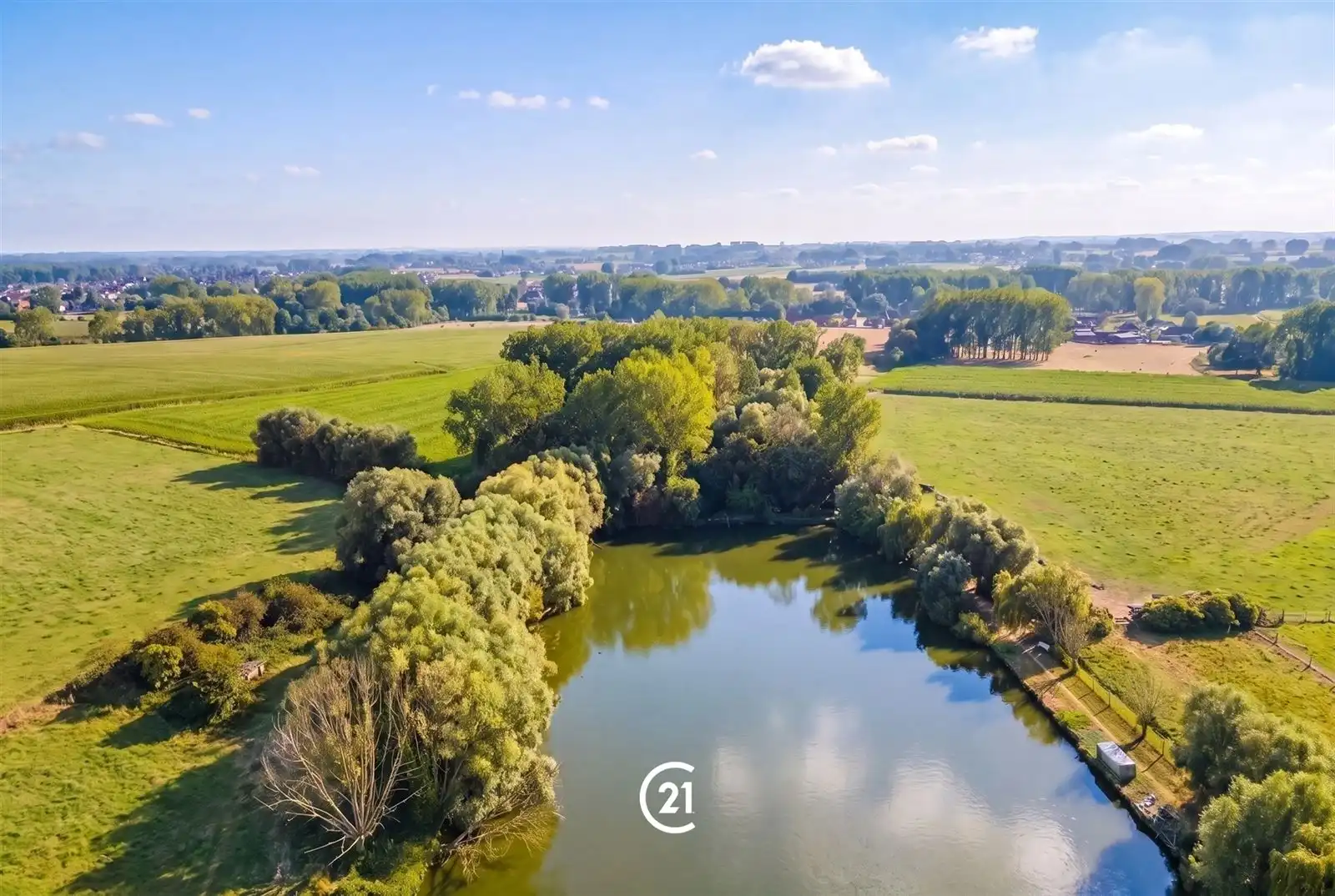 Bouwgrond met fantastisch zicht op vijve foto 3