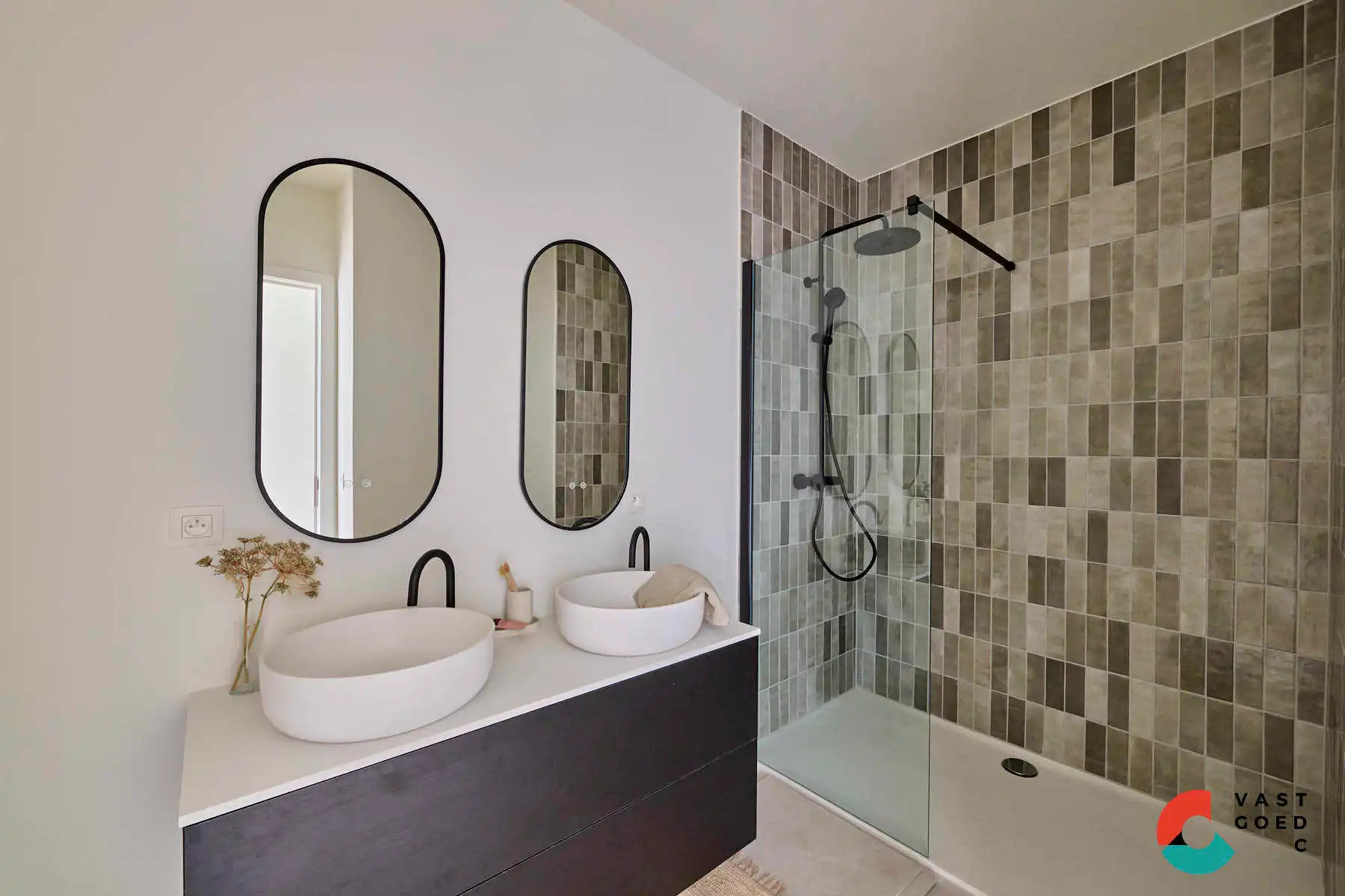 Instapklaar nieuwbouwappartement in het centrum foto 8