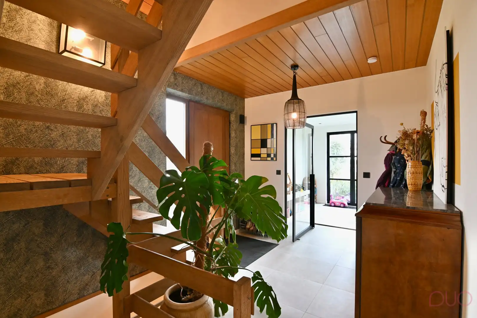 Gerenoveerd halfopen bebouwing op een prachtig perceel van 1h39a60ca inclusief weilanden foto 7