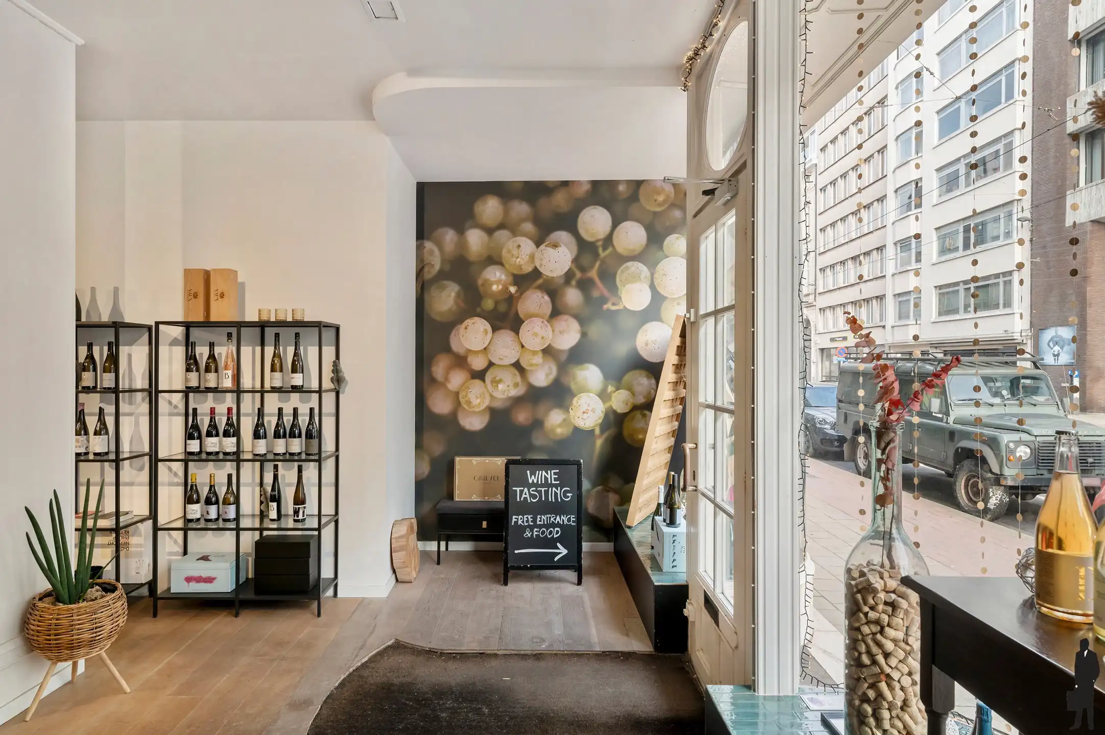 Handelsgelijkvloers op zichtlocatie foto 7