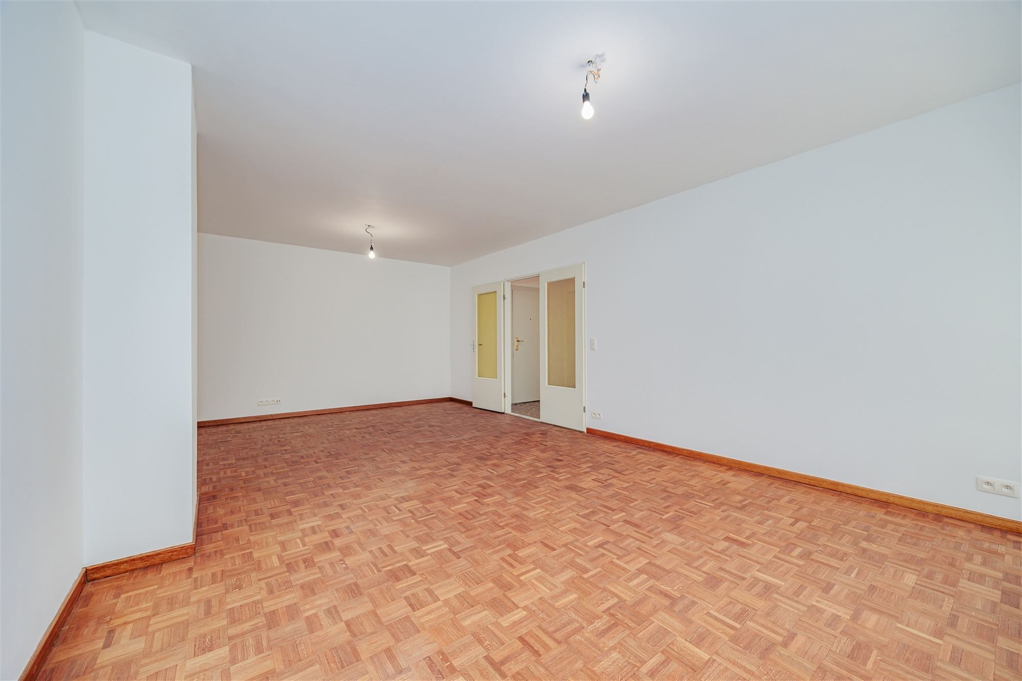 Gerenoveerd appartement met 2 slaapkamers en terras foto 5