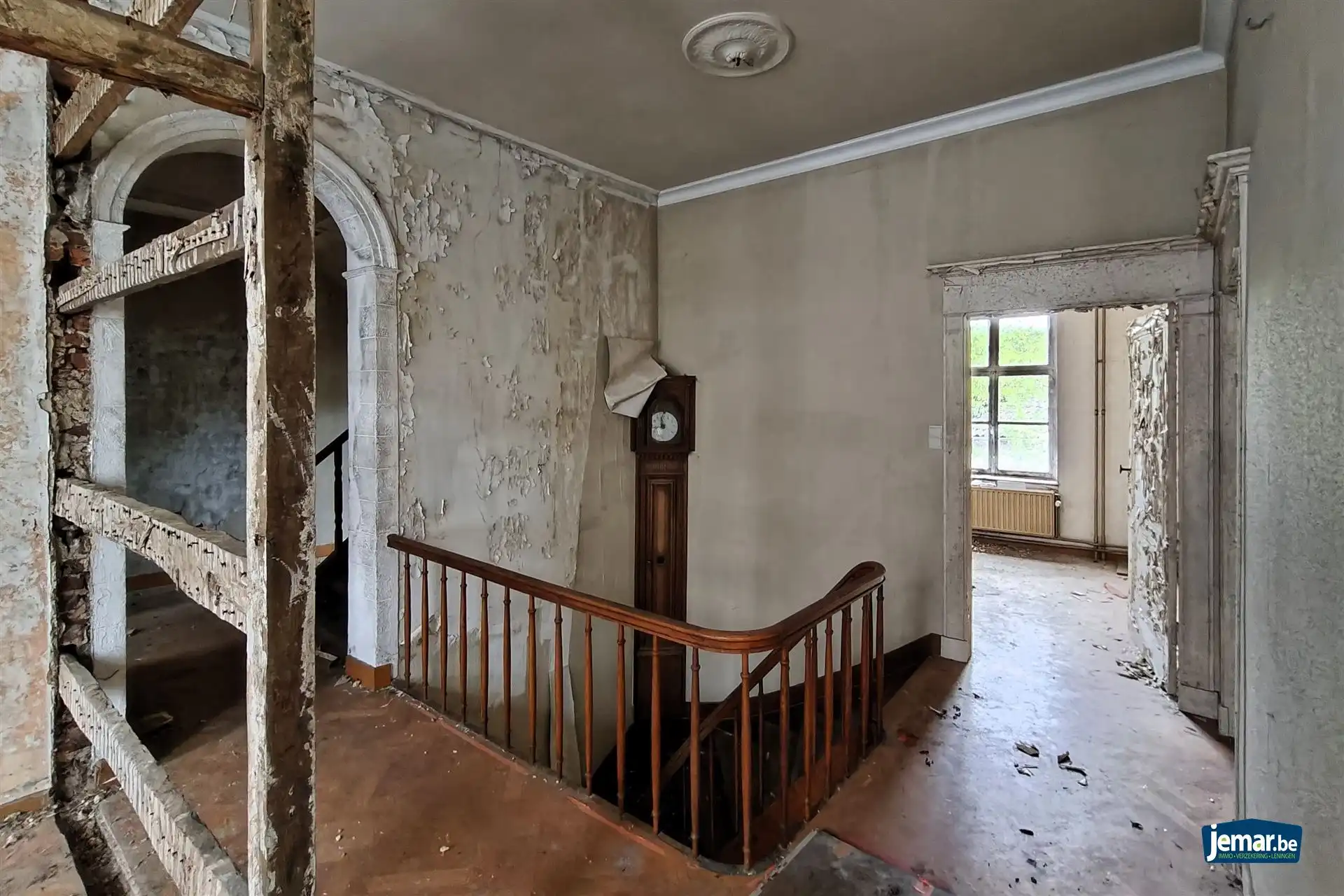 Ruime stadshoeve (431m²) pal in het centrum van Borgloon foto 13