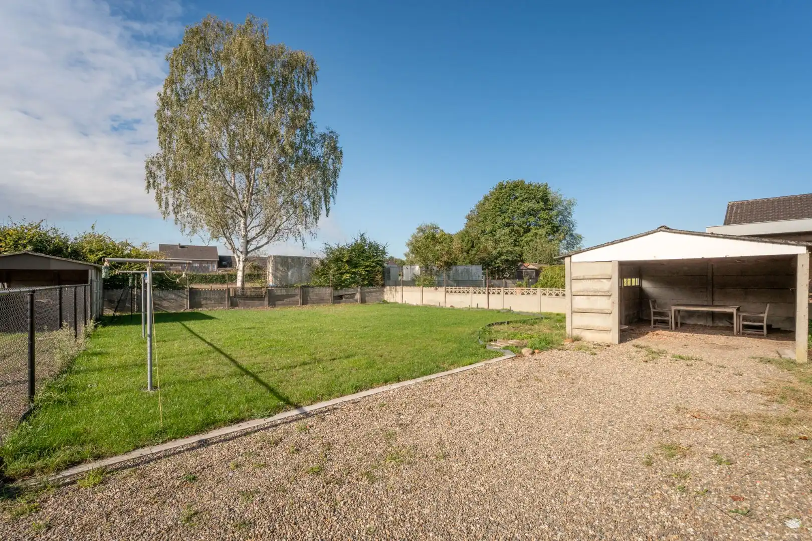 Ruime gezinswoning op een perceel van 9a60ca met 4 slaapkamers en een inpandige garage nabij het centrum van Opoeteren foto 23