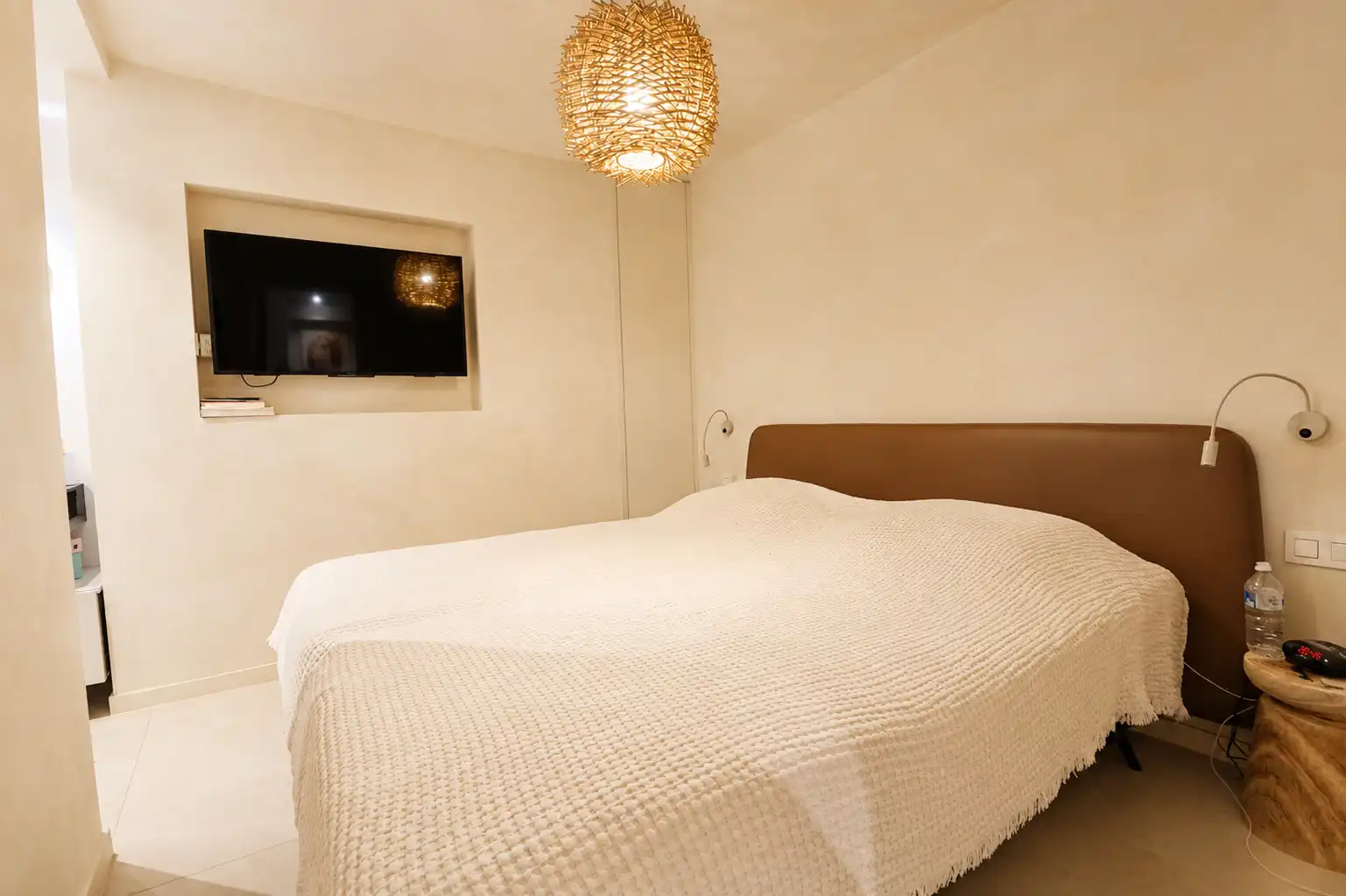 Luxueus, lichtrijk appartement (130 m²) met 3 slaapkamers en frontaal zeezicht. foto 11