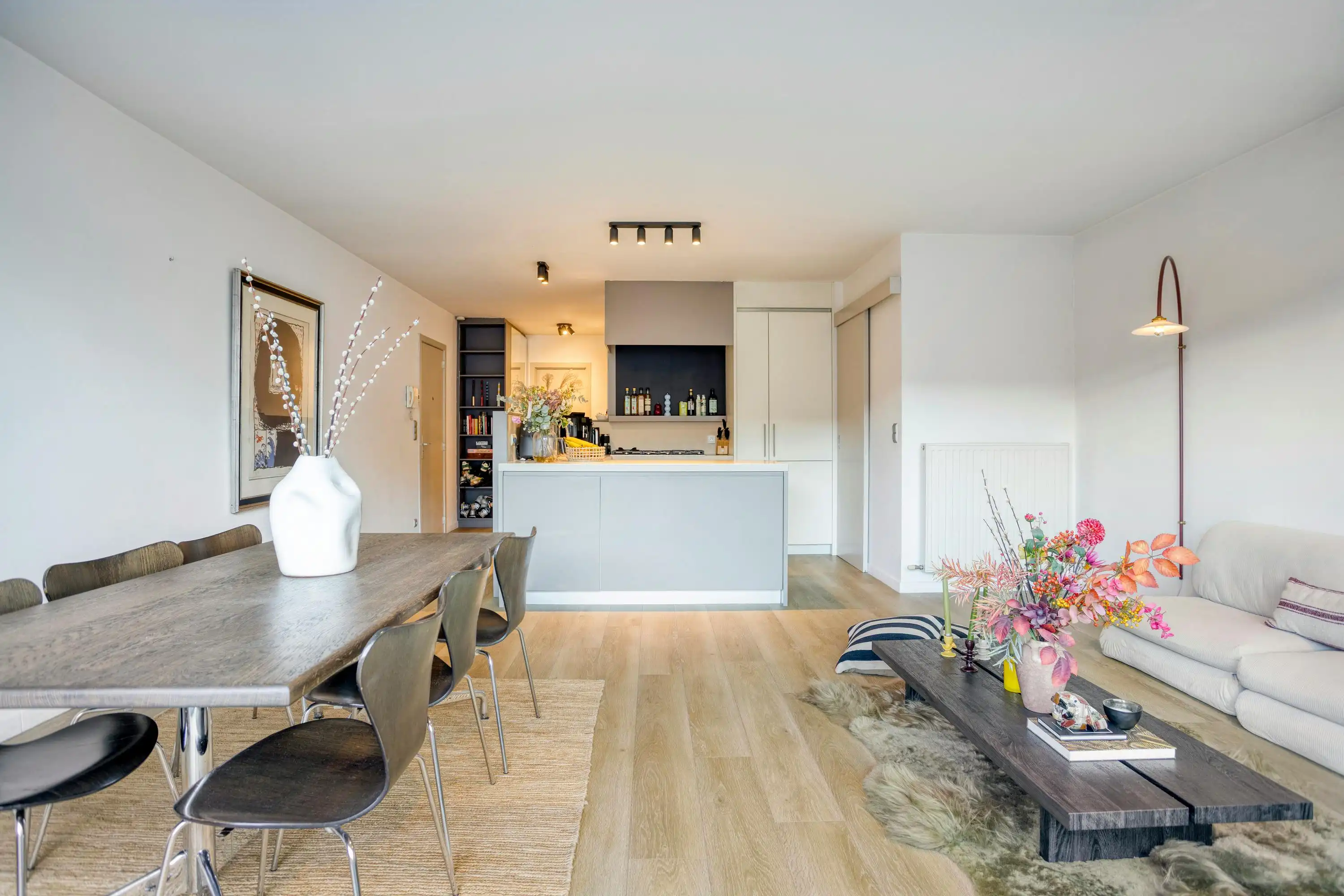 Lichtrijk appartement met terras te koop te Antwerpen Zuid! foto 2