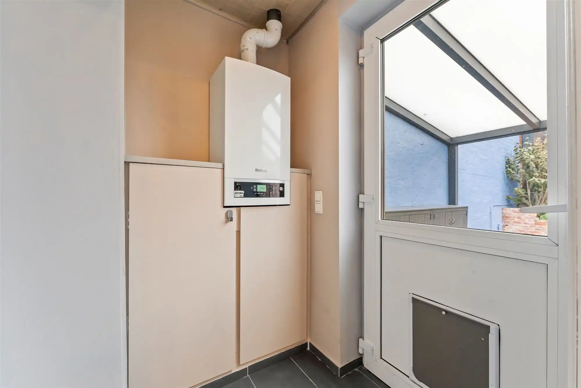 GERENOVEERDE ENERGIEZUINIGE WONING! foto 12