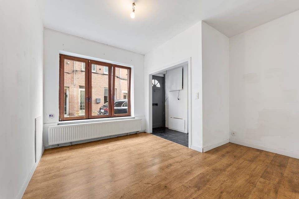 CHARMANTE, INSTAPKLARE STADSWONING MET 4 SLAAPKAMERS IN HARTJE TONGEREN foto 5