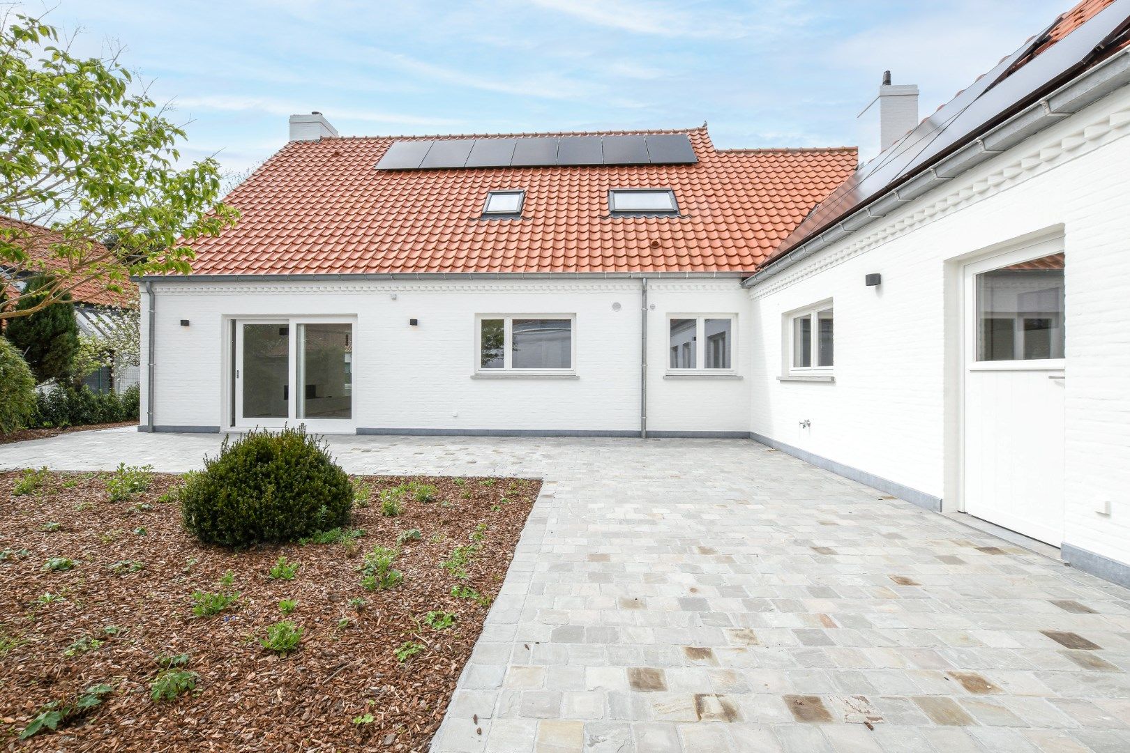 Prachtige gerenoveerde villa in het hart van Lissewege – wonen in stijl en comfort! foto 13