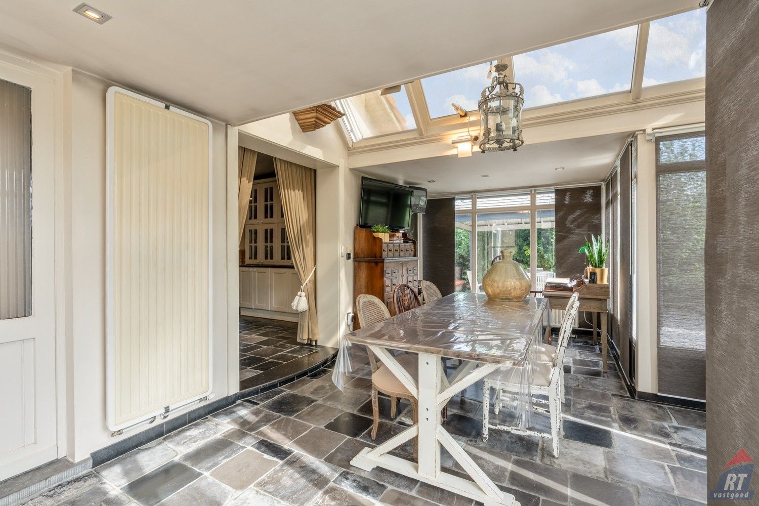 Exclusieve Spaanse villa met karakter en ruimte midden in het groen foto 13