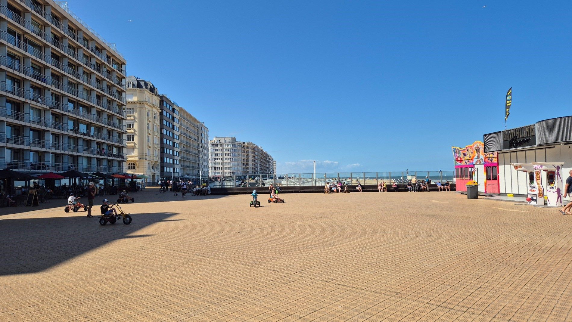 Oostende: (vakantie)appartement 40m2 met frontaal zeezicht foto 4