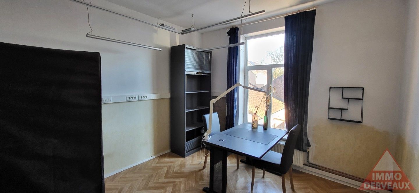 Zonnebeke - Twee woningen met loods 320m² foto 7