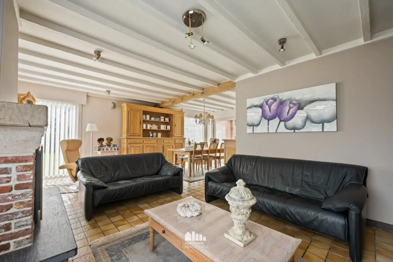 Instapklare villa met zonnige tuin op topligging in rustige wijk te Ieper    foto 9