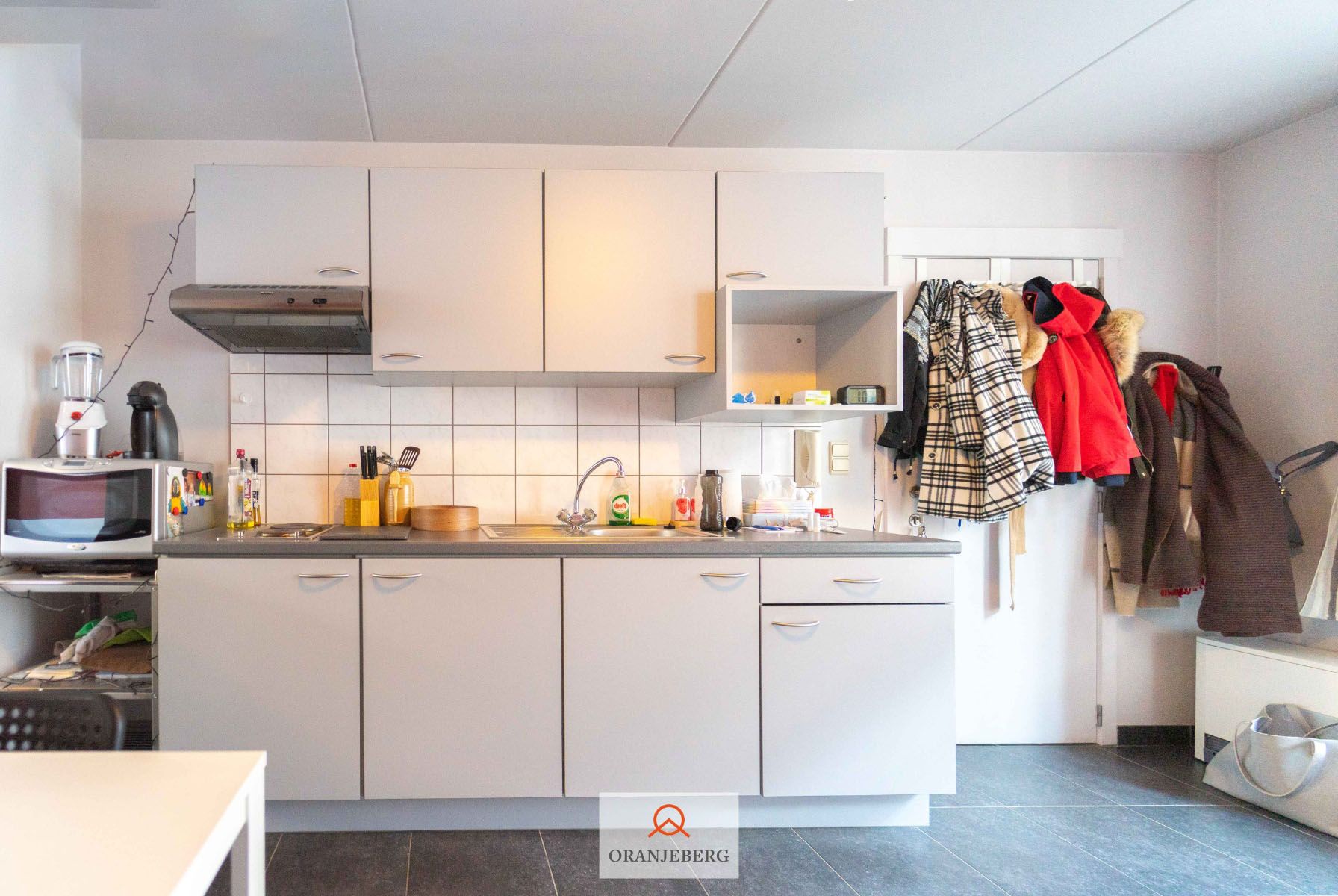 Modern 1- slpk appartement vlakbij Sint-Pietersplein foto 4