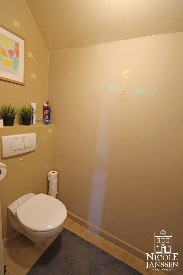 Zeer ruim duplex-appartement foto 16