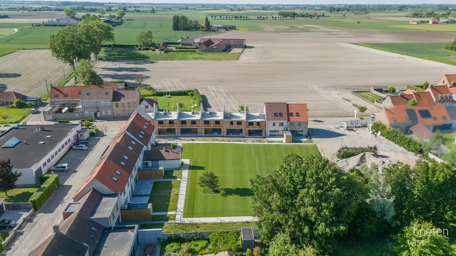 BEAUVOORDE: Woonomgeving De Lelie: 18 nieuwbouwwoningen in het landelijke en historische Beauvoorde - REEDS 7 VERKOCHT! foto 4