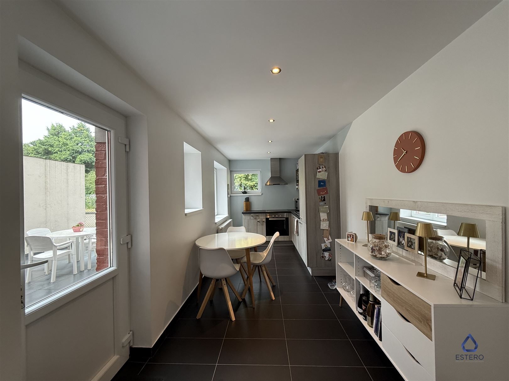 Gerenoveerd appartement met tuintje	 foto 6