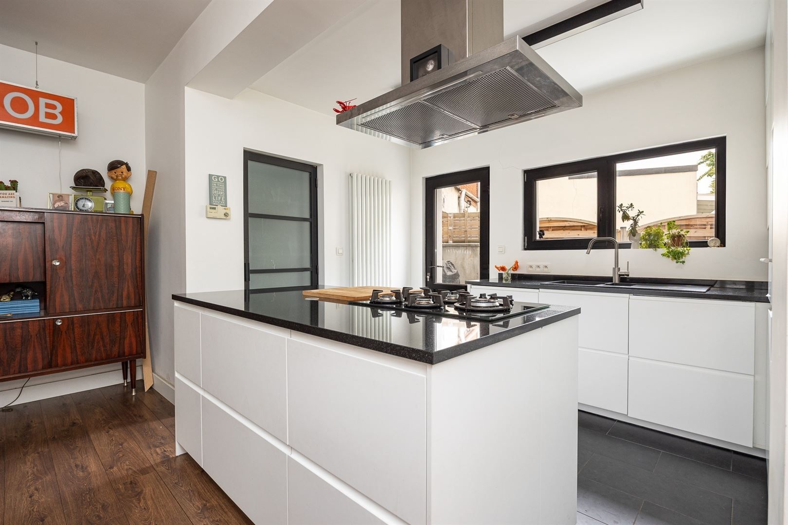 Ideale gezinswoning met vier slaapkamers foto 4