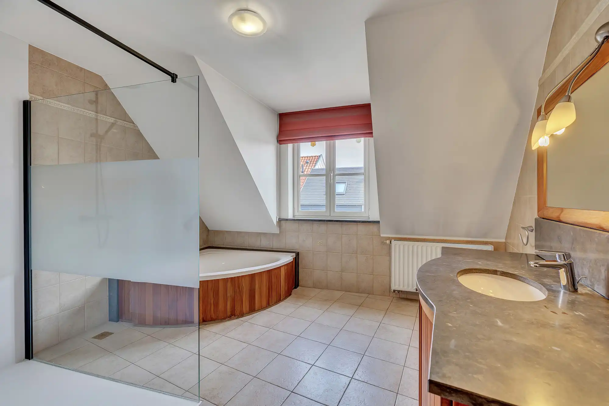 Luxe penthouse met 2 slpks & 5 terrassen centrum Zottegem foto 11