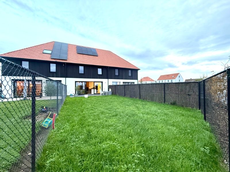 Recente, instapklare woning met 3 ruime slaapkamers en garage foto 23