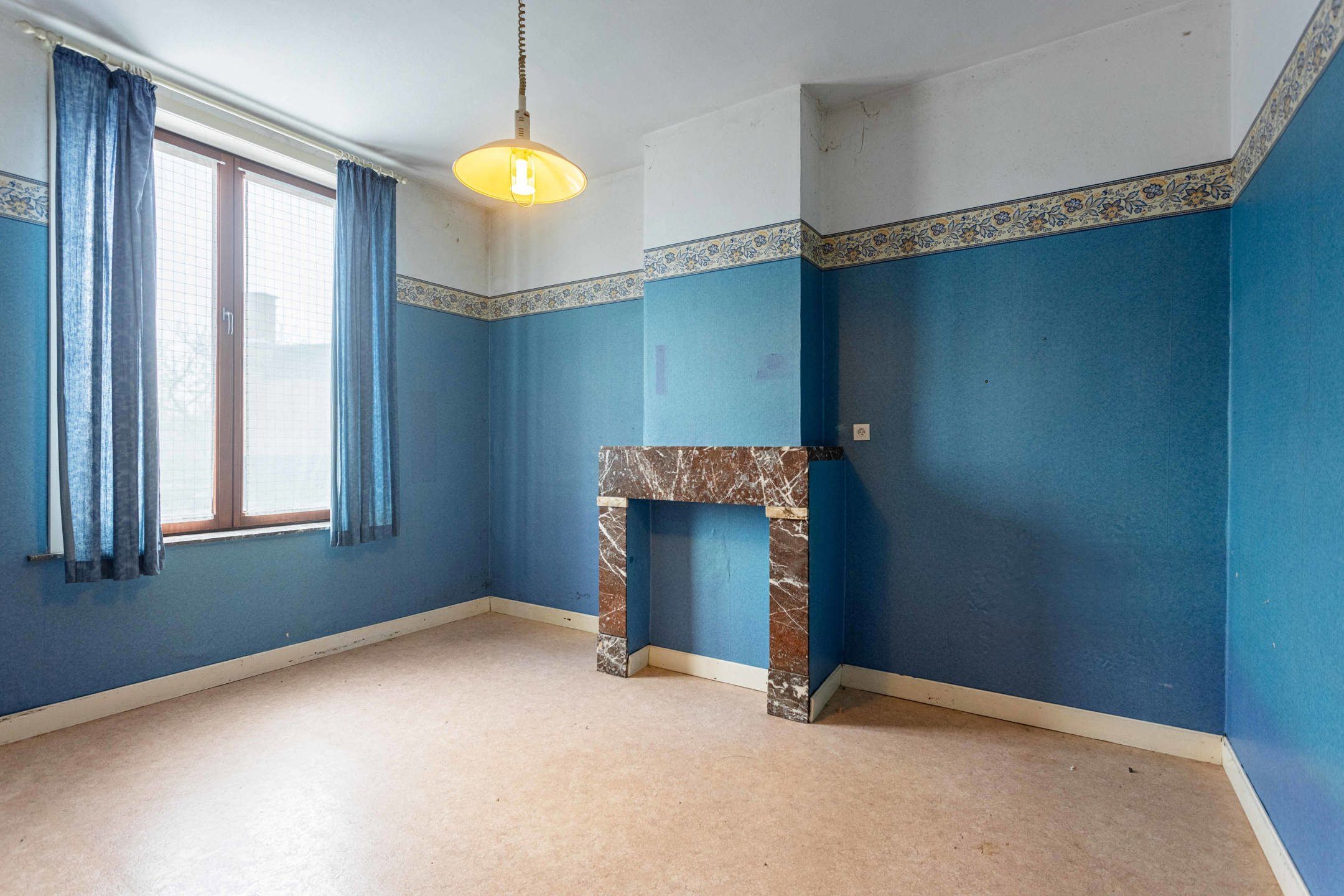 Charmante, te moderniseren stadswoning met tuintje. foto 13