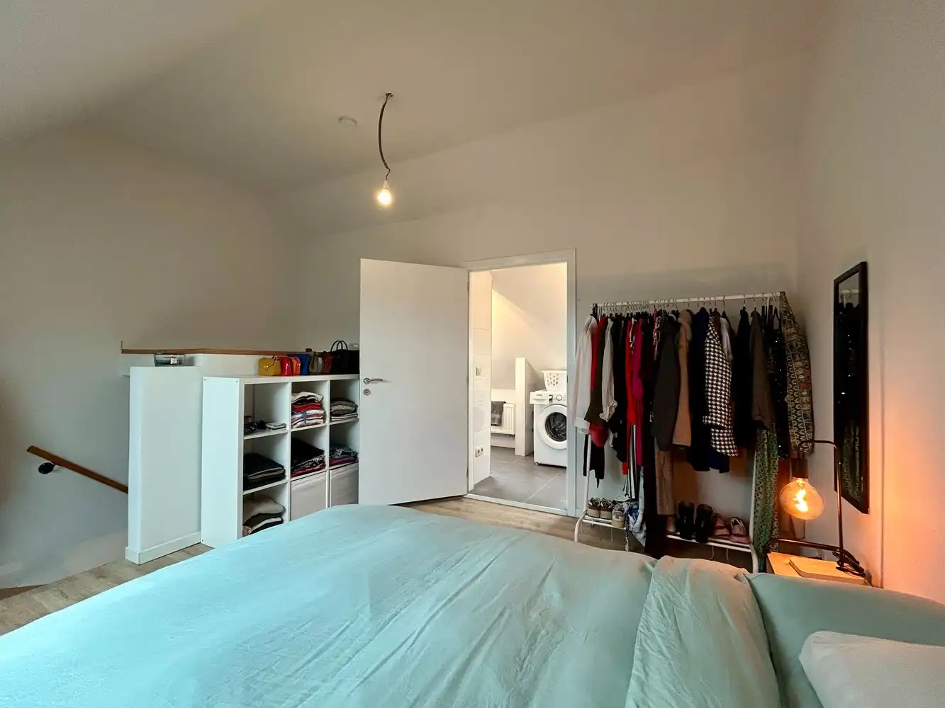 Volledig gerenoveerd duplex-appartement met 1 kamer foto 6