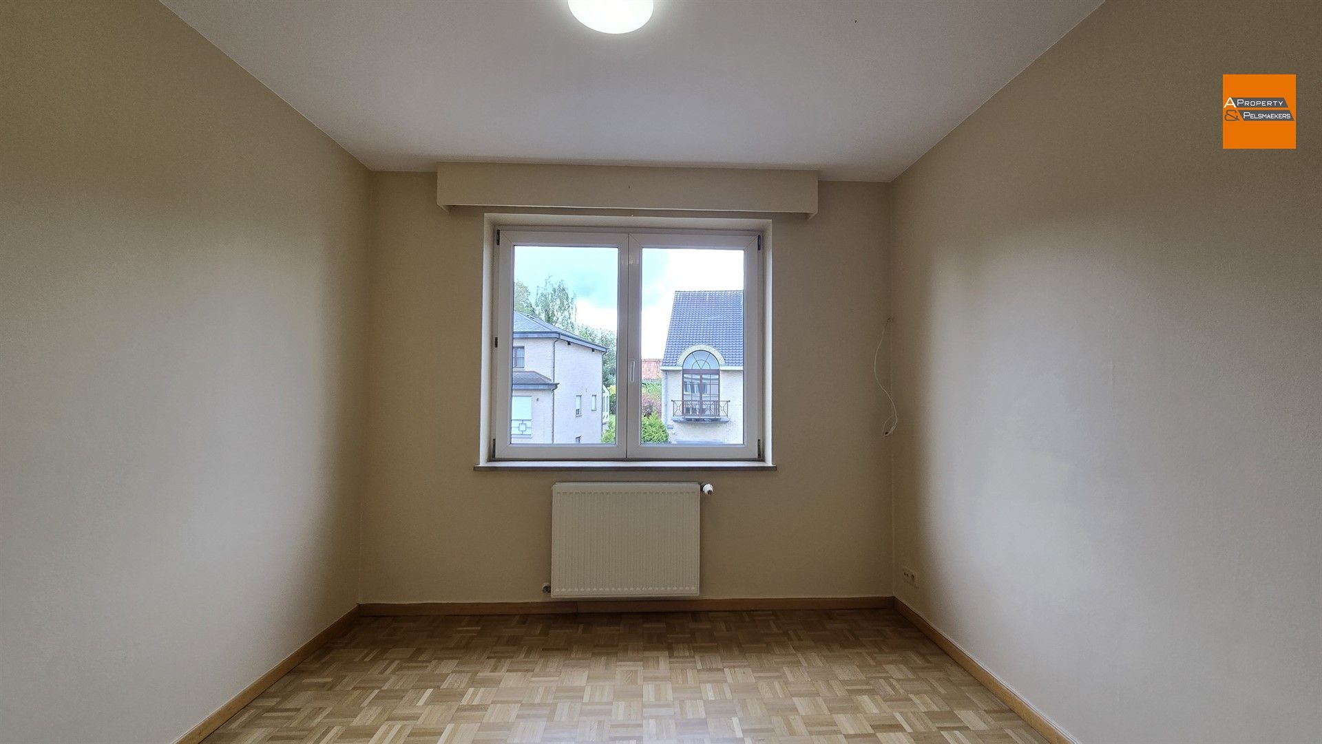 Ruime en instapklare bel-étagewoning met 7 slaapkamers en tuin op toplocatie in Kraainem foto 15