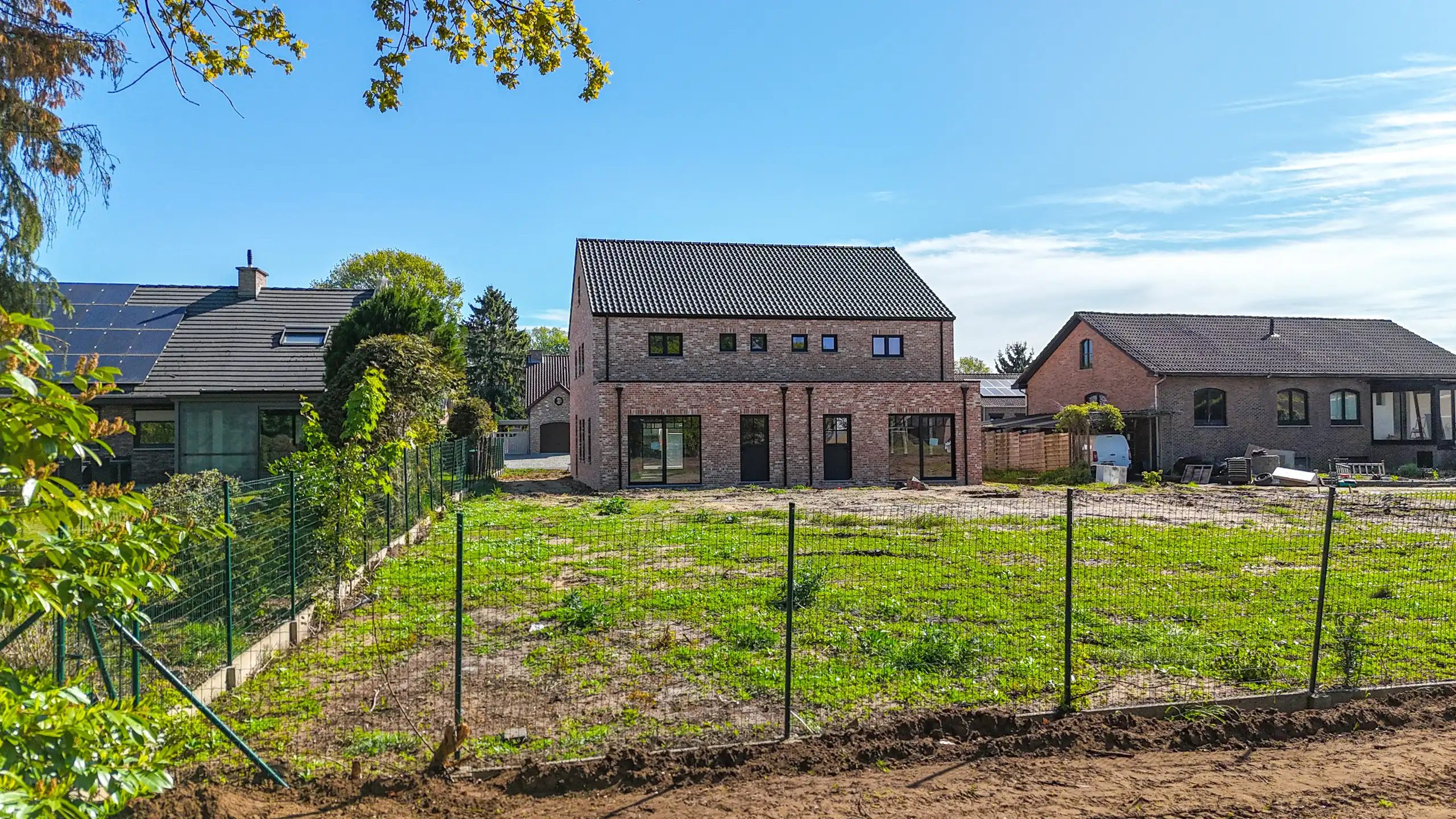 Tijdloze nieuwbouwwoning met 4 slpks + uitzicht op het groen! foto 14