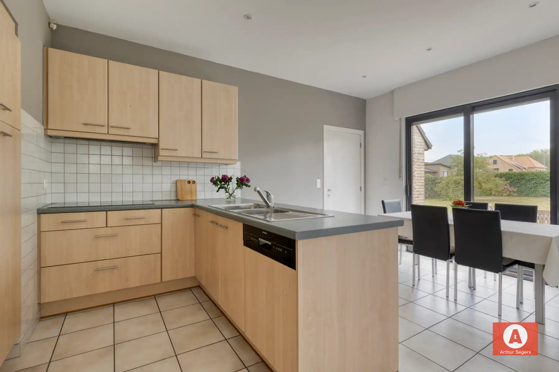 !!! IN OPTIE !!! Energiezuinige open bebouwing in doodlopende straat foto 10