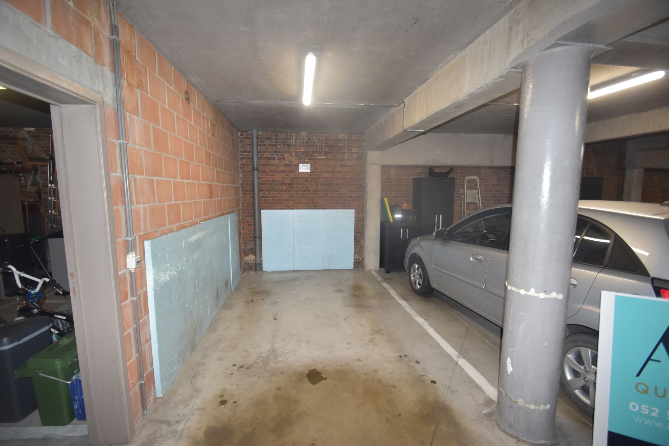 Nabij het station van D'monde gel., gelijkvl. 3 slpk-app. met 2 badk. en gar.  foto 34