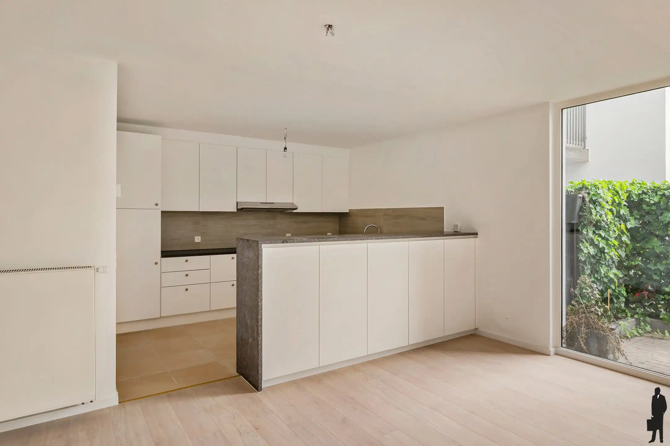 Ruim appartement op toplocatie met  Zuidgerichte koer. foto 10